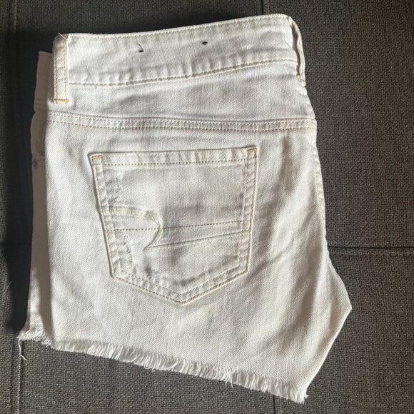 White American Eagle Shorts - Picture 1 of 4